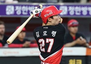 Veteran outfielder, rookie reliever earn 1st KBO All-Star selection as injury replacements