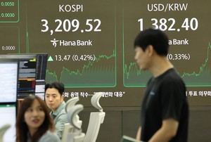 Seoul shares up for 4th day on Samsung gains amid US tariff caution