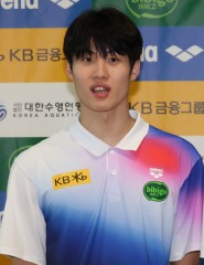 Hwang Sun-woo finishes 4th in men's 200m freestyle at swimming worlds