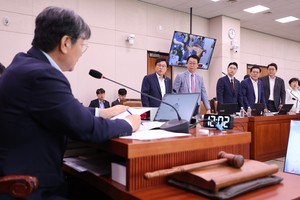 Pro-labor, broadcast reform bills to be put to vote next week