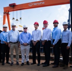 Hanwha says US Navy chief toured Philly Shipyard ahead of Korea-US tariff deal