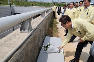 Lee calls for strict penalties over deadly safety lapses at tunnel flood site