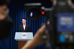 Presidential Office to continue airing Q&As, warns against attacks on reporters